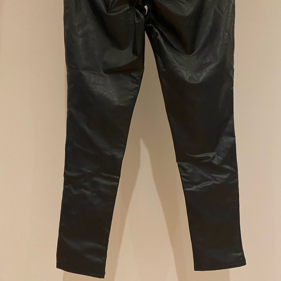 Kendall & Kylie Women's black Faux Leather Leggings Pants Size medium. - Picture 8 of 11